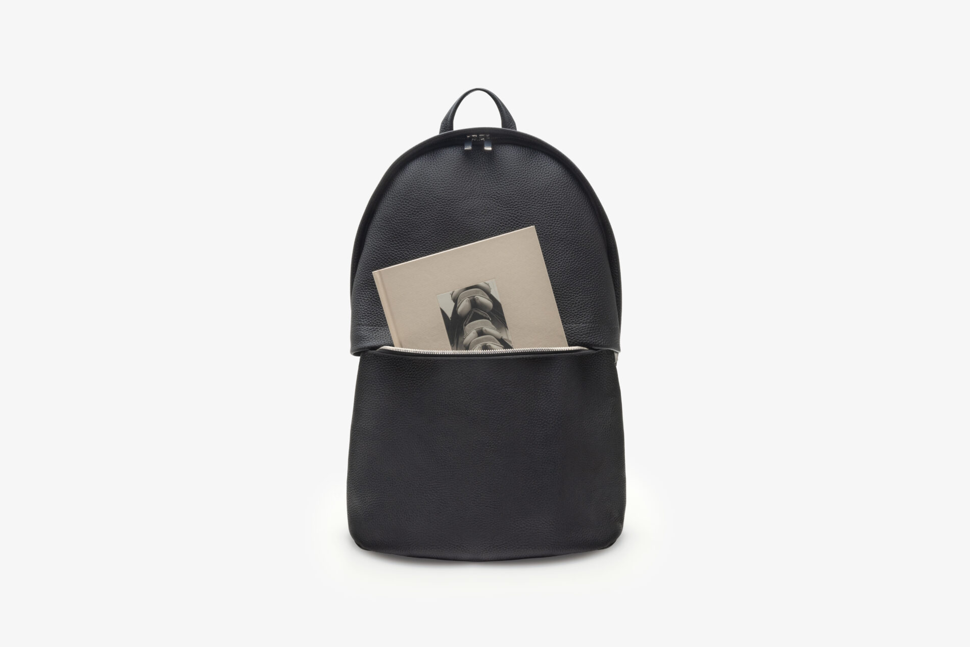 THE DAY PACK leather